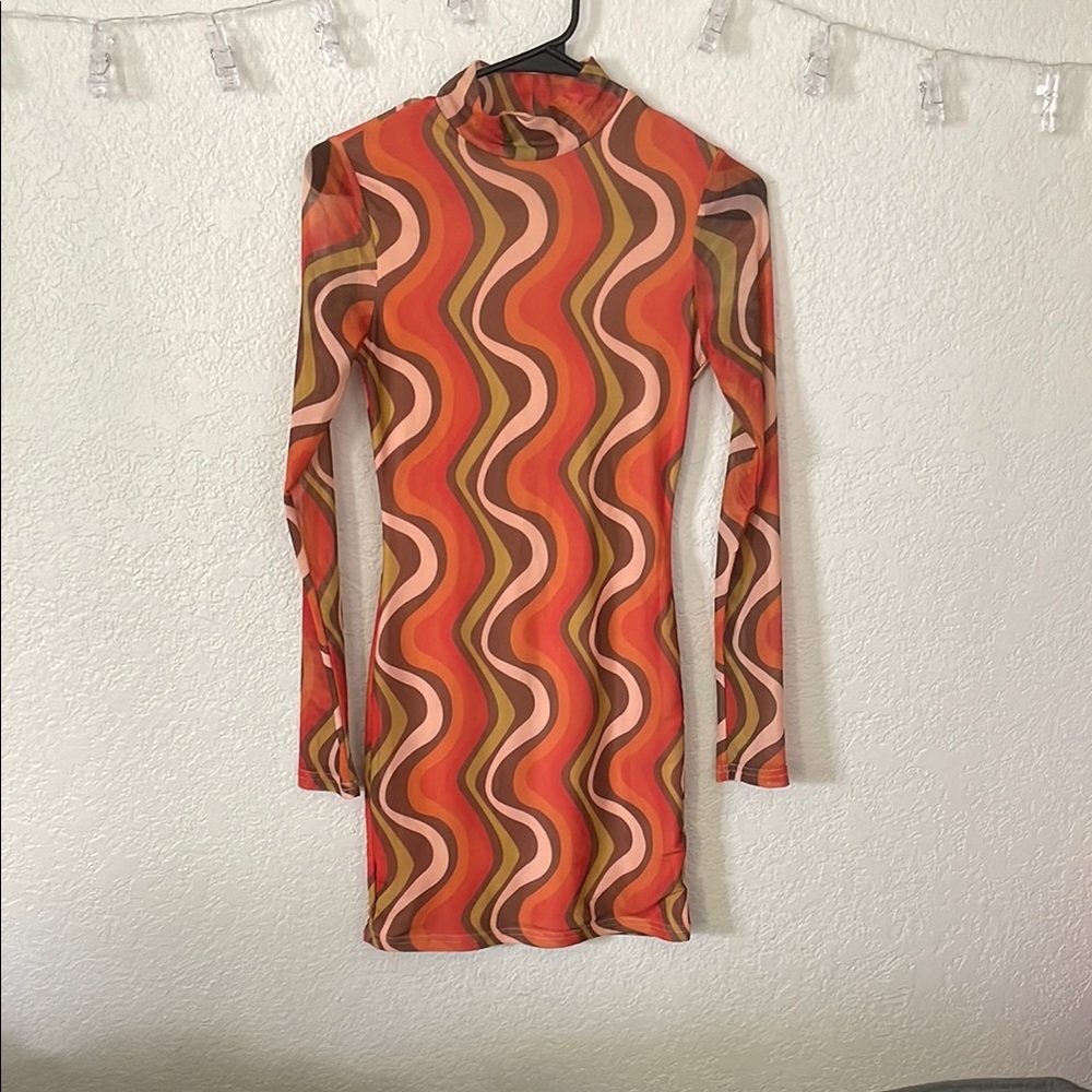Retro Wave Patterned Dress